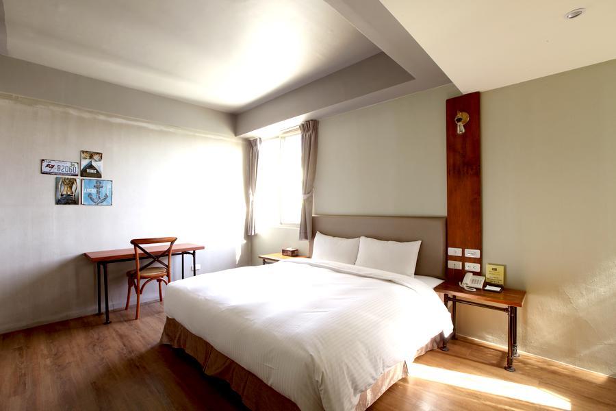 Tourism Inn Тайнань Екстер'єр фото