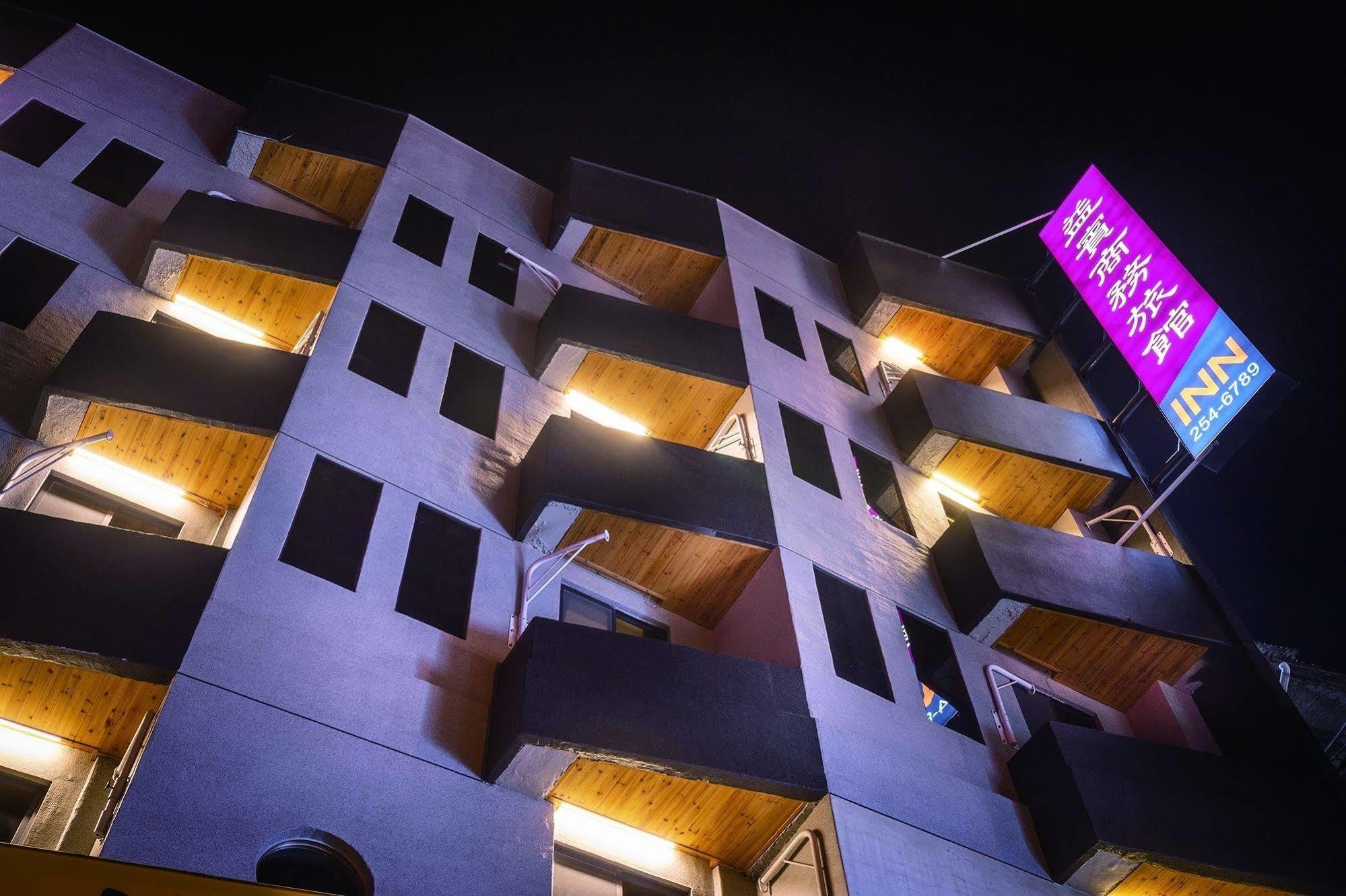 Tourism Inn Тайнань Екстер'єр фото